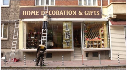 Магазин LBY - Home Decoration & Gifts, София - Светеща рекламна табела от винил